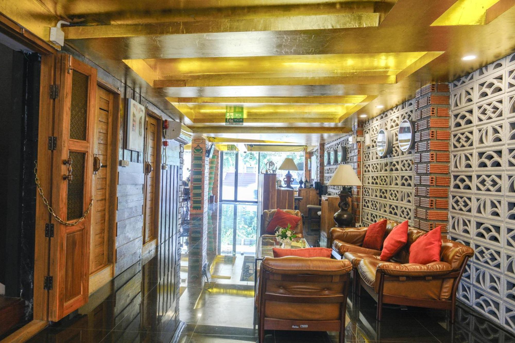 Goya Hotel Chiang Mai Exterior photo