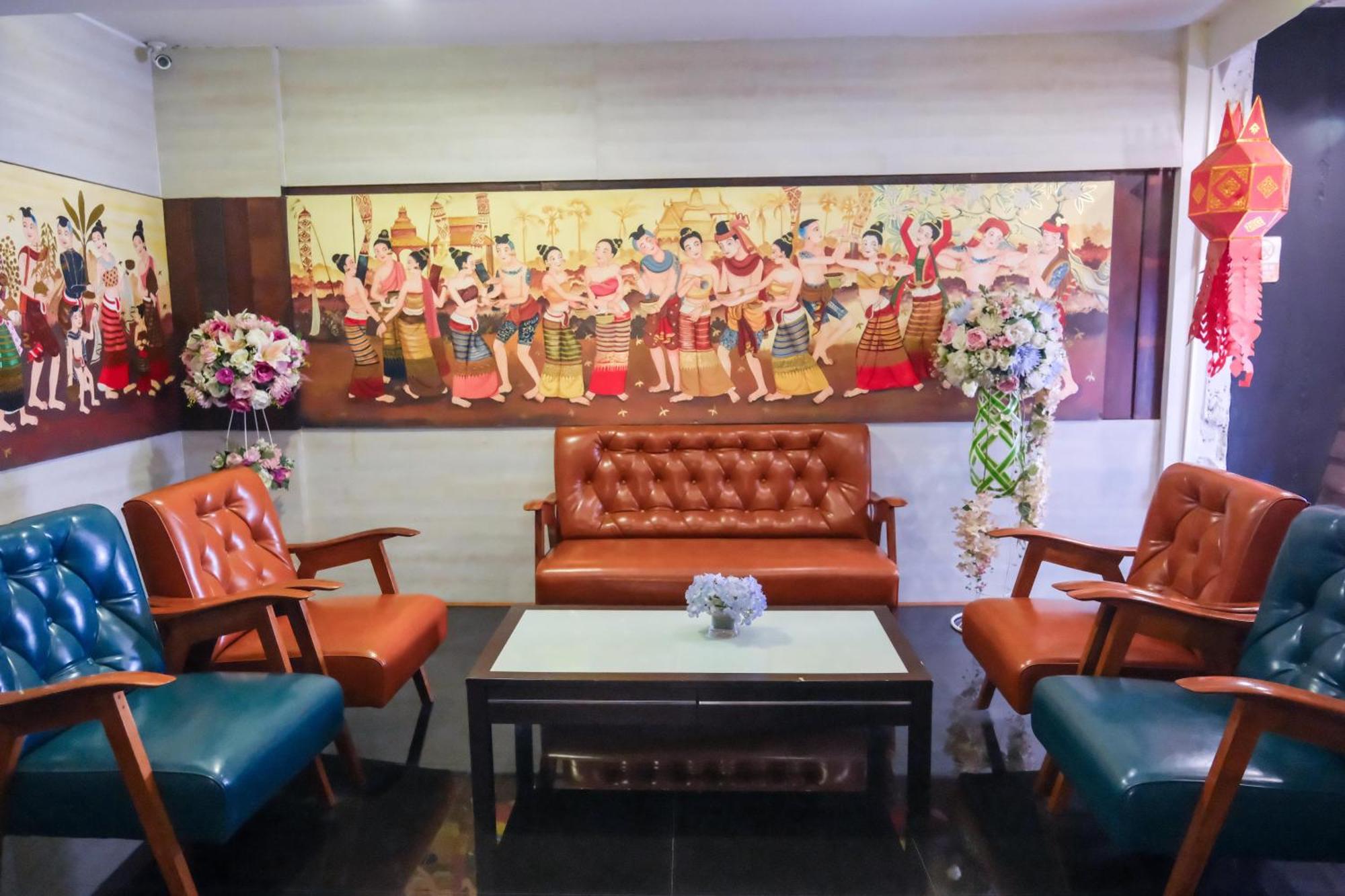 Goya Hotel Chiang Mai Exterior photo